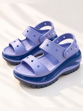 NWT Crocs Mega Crush Sandals Lavender Blue Platform NWT Women’s 7 Y2K Trendy